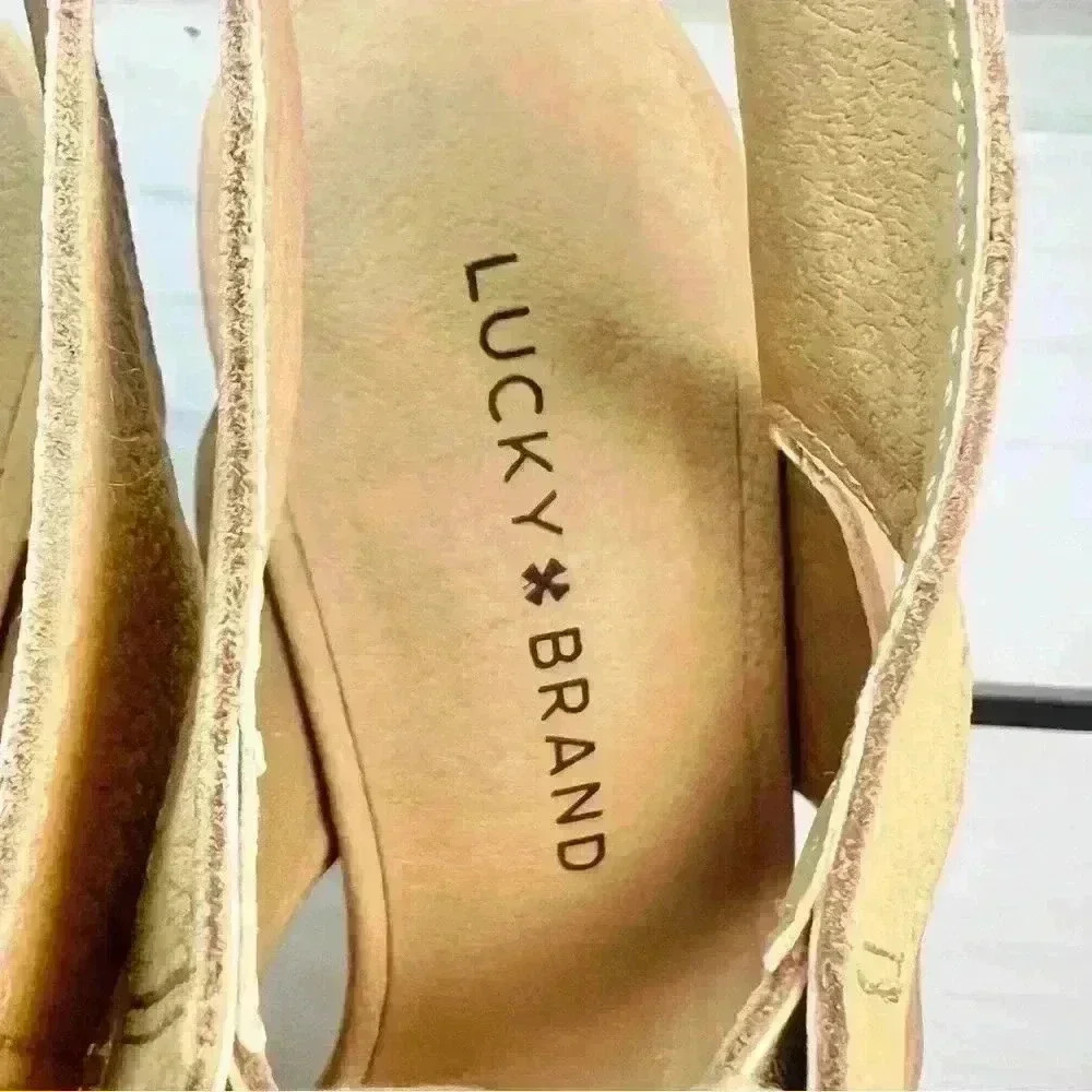 Lucky Brand Women’s Tan Suede Uzelia Tie Heels Size 8 (38) - Picture 7 of 9
